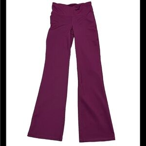 GapFit Sky High Rise Power Flare Leggings Maroon Womens Sporty Athleisure XS